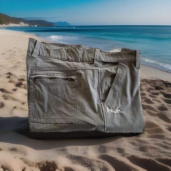 HUK Men's A1A Quick-Dry Fishing Shorts - 30+ UPF Sun Protection With Stretch